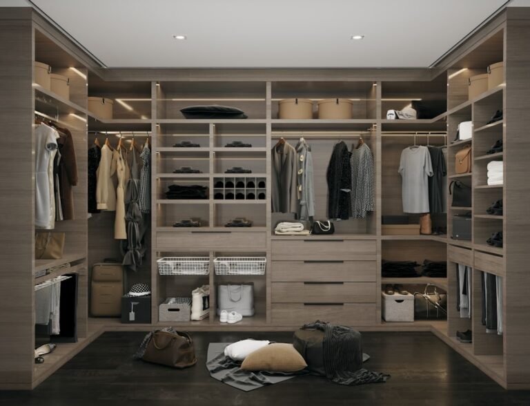 10 Wardrobe Essentials for an Elegant Everyday Style