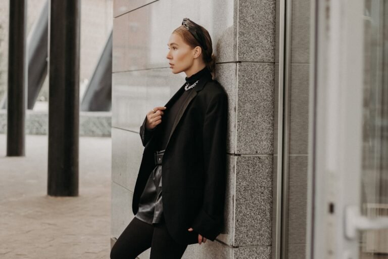 How to Style Blazers for Casual and Dressy Outfits